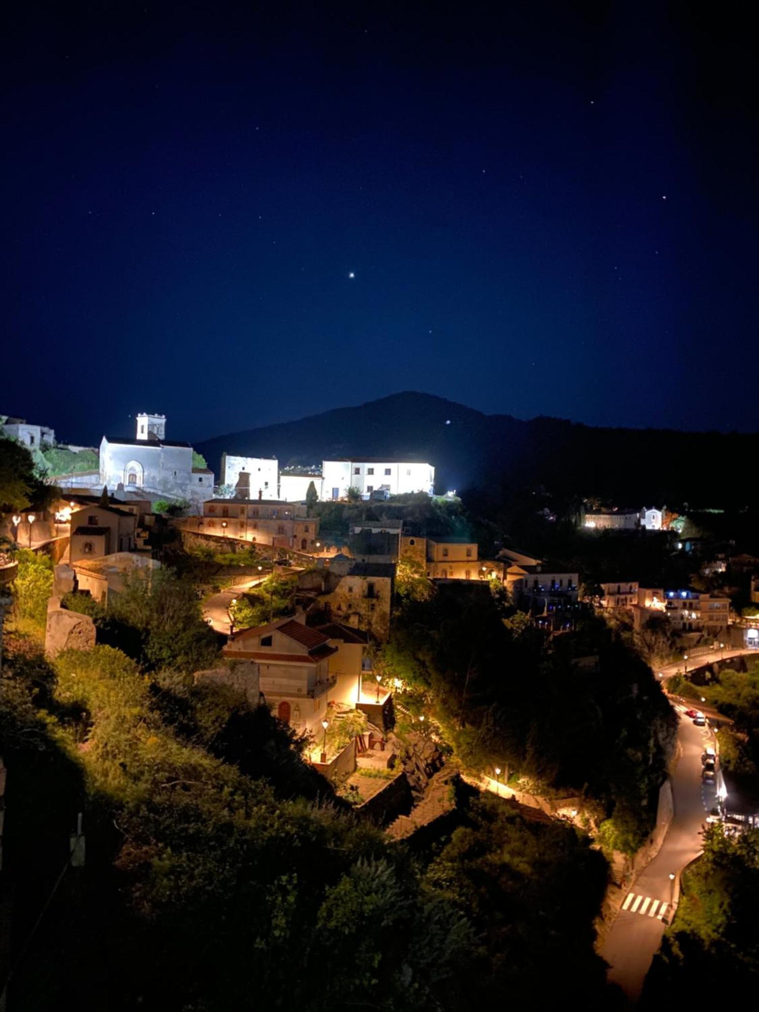 B&B Il Padrino Savoca Exterior foto