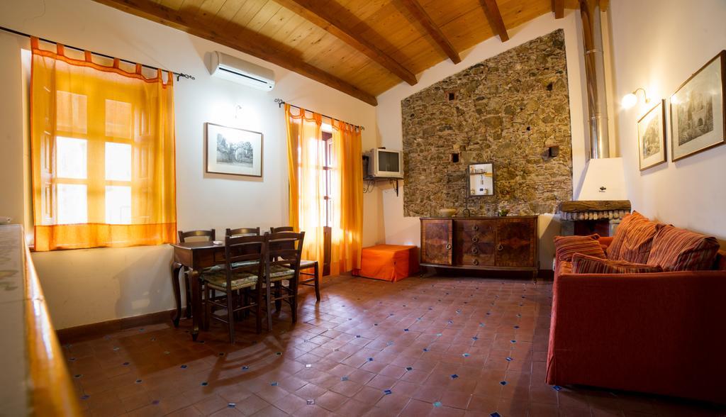 B&B Il Padrino Savoca Quarto foto